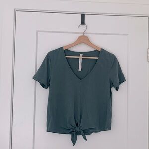 lululemon athletica Green Short Sleeve Tee